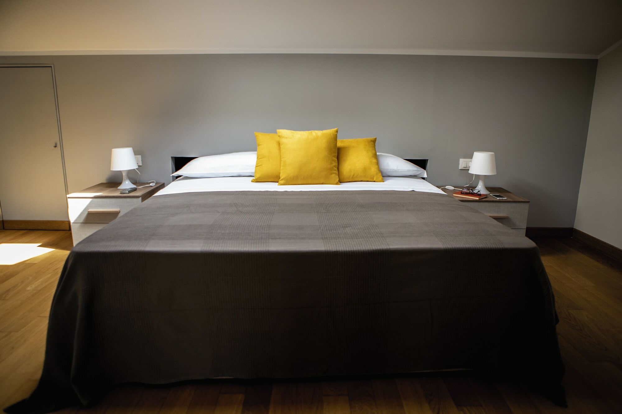 Cort'E Apartment คาตาเนีย ภายนอก รูปภาพ